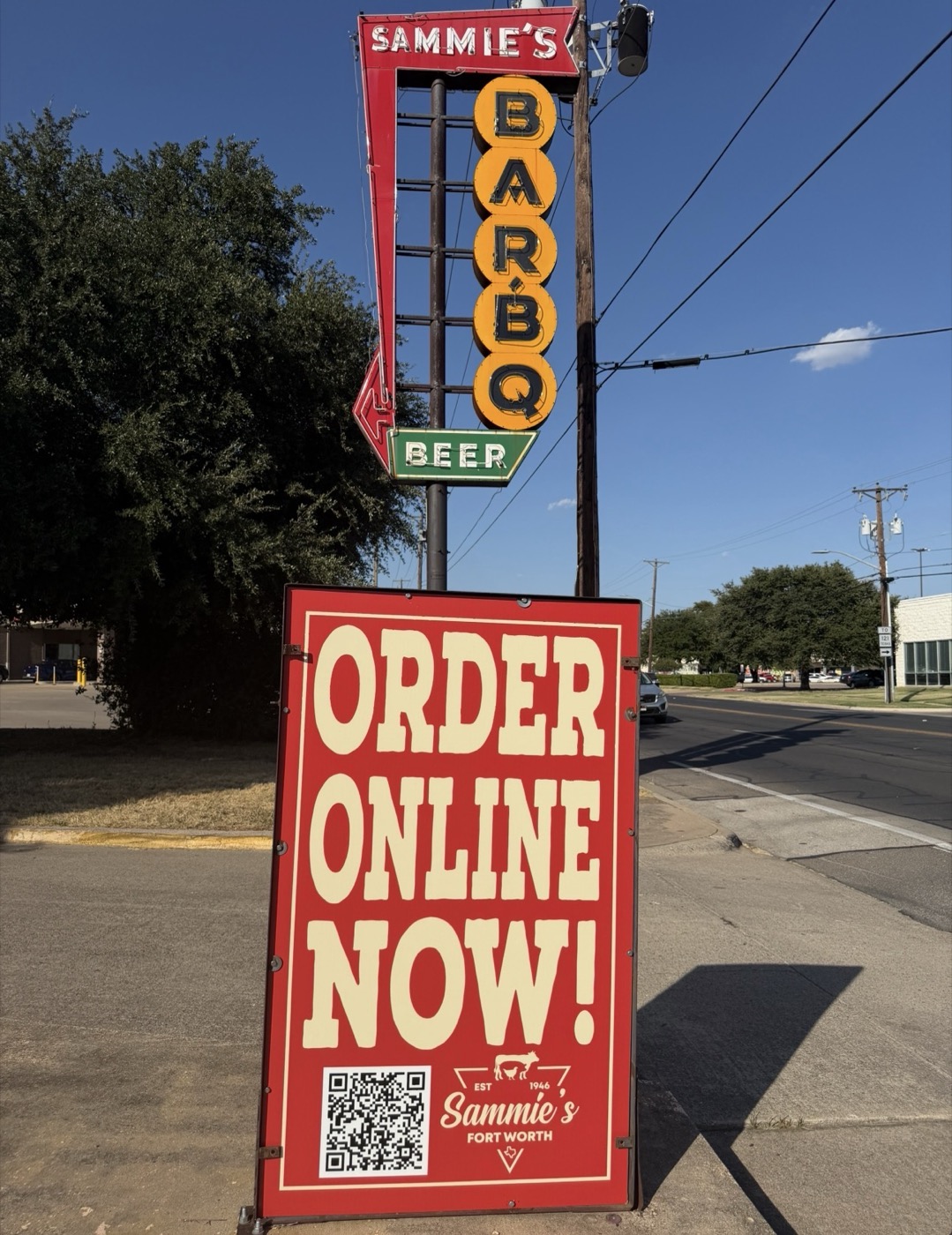 The Sammie's Bar-B-Q neon street sign on East Belknap